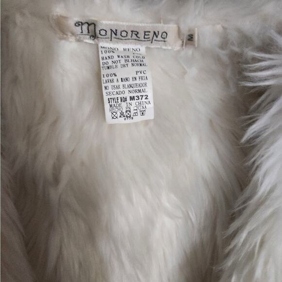 ✨Monoreno Faux Fur Suede Vest - Size M✨ - Picture 3 of 4